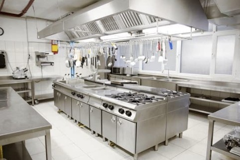 Reformas de bares en Huelva 7 remodelacion de cocina y zona almacenamiento huelva